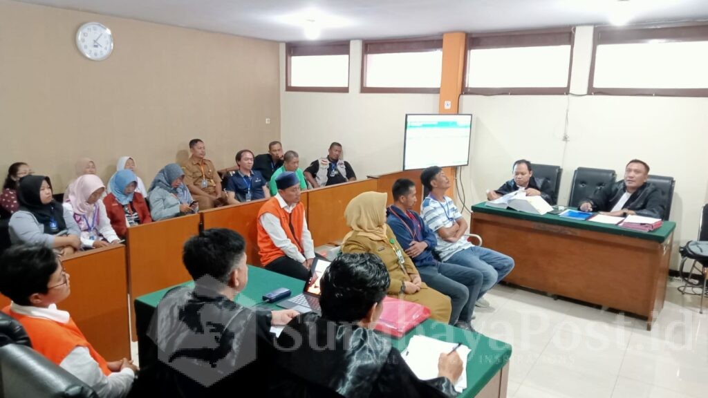 HADIR: Tiga saksi fakta yang dihadirkan oleh JPU dalam sidang lanjutan dugaan TPPO di Ruang Garuda PN Kelas 1A Malang, Senin (14/7/2025)