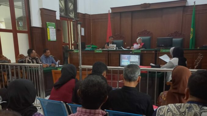 WhatsApp Image 2025-07-16 at 11.45.55 GUGATAN :Sidang Praperadilan di Pengadilan Negeri Surabaya, Selasa 15 Juli 2025. (ist).