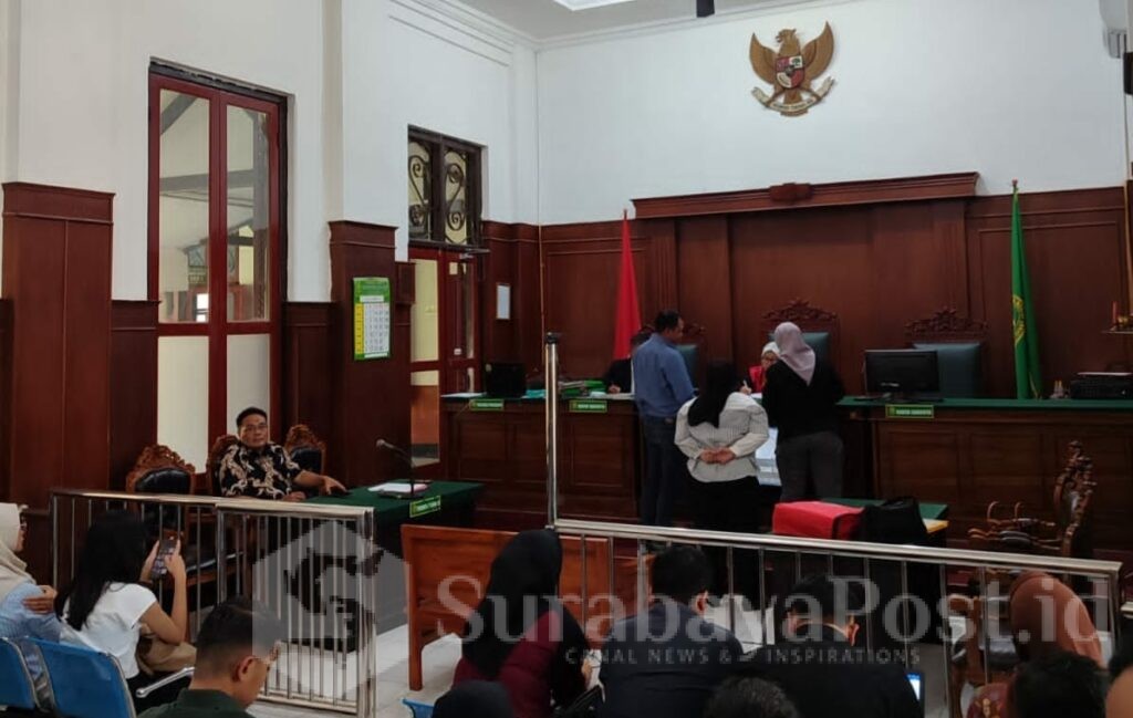 Sidang Praperadilan di Pengadilan Negeri Surabaya. (ist).