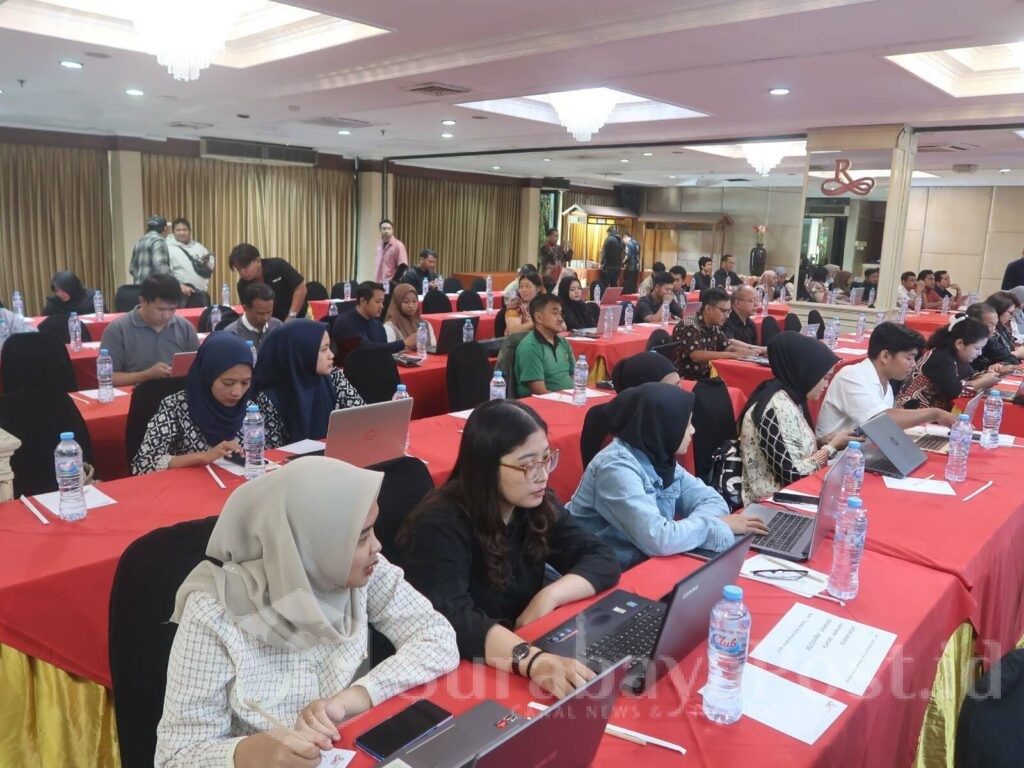 Ratusan peserta Bimtek SIINas saat mengikuti pelatihan. (Sumber Diskominfo).