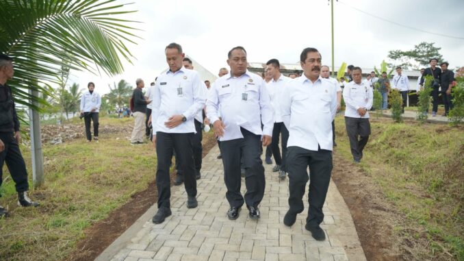 WhatsApp Image 2025-07-28 at 18.40.20 Kunjungan Kerja di Malang, Menteri Imipas, Agus Andrianto Dorong Ketahanan Pangan di SAE L'Sima Ngajum, Senin 28 Juli 2025.
