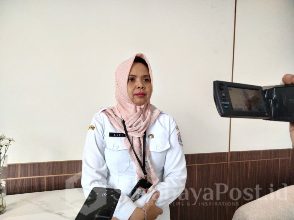 Kabid Ketahanan Pangan Dispangtan Kota Malang, Dr. Elfiatur Roikhah, SE, MM, Ak, memberikan keterangan kepada wartawan