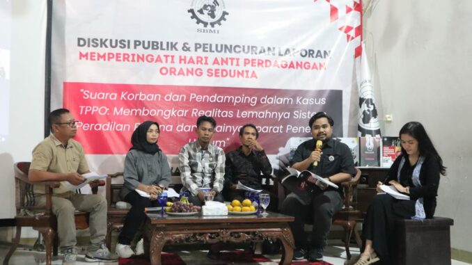 SBMI meluncurkan laporan yang menyoroti kasus-kasus perdagangan orang yang sedang disidangkan di lima pengadilan negeri pada tahun 2025, Rabu (30/7/2025)