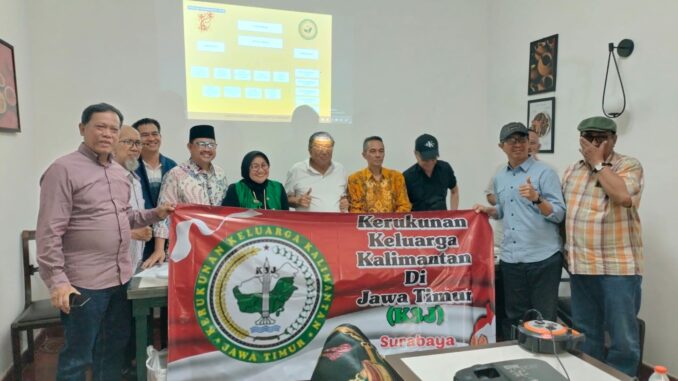WhatsApp Image 2025-08-01 at 21.43.53 Pengurus Kerukunan Keluarga Kalimantan di Jawa Timur (K3 Jatim) Periode 2025-2030 Resmi Terbentuk, Jumat 1 Agustus 2025. (ist).