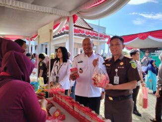 Kejari Kota Malang Gelar Pasar Murah untuk Tekan Inflasi dan Stabilkan Harga Sembako, Rabu (20/8/2025).