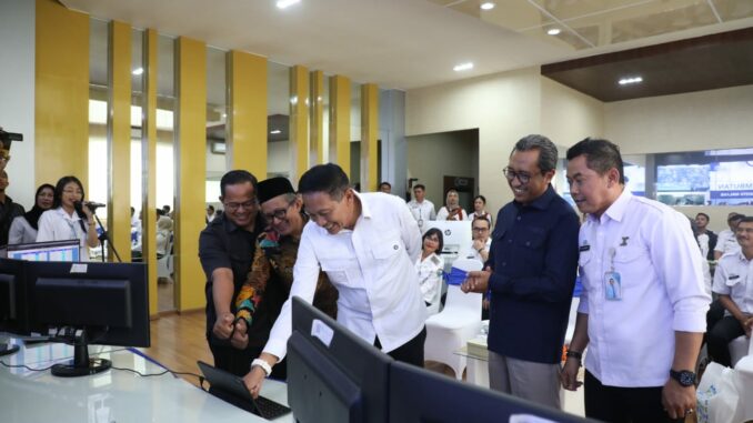 WhatsApp Image 2025-08-27 at 16.12.36 Wali Kota Malang Apresiasi Peluncuran TANIA, Inovasi Pelayanan Publik Berbasis AI dari Tugu Tirta, Rabu (27/8/2025).