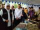 Gubernur Jawa Timur, Khofifah Indar Parawansa, didampingi Wali Kota Malang, Wahyu Hidayat, dan beberapa perangkat OPD Kota Malang, meninjau langsung pasar murah yang digelar di UPT Pengelolaan Pendapatan Daerah Malang Kota, Rabu (27/8/2025).