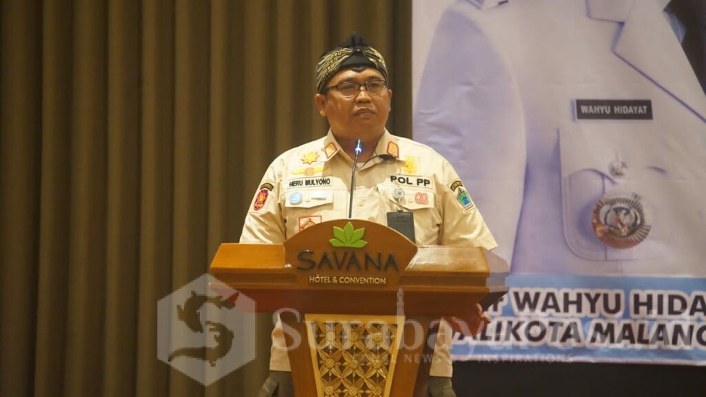Kepala Satpol PP Kota Malang, Heru Mulyono, menjelaskan bahwa sosialisasi ini diharapkan dapat menjadi agen informasi dua arah. (Dok. Diskominfo).
