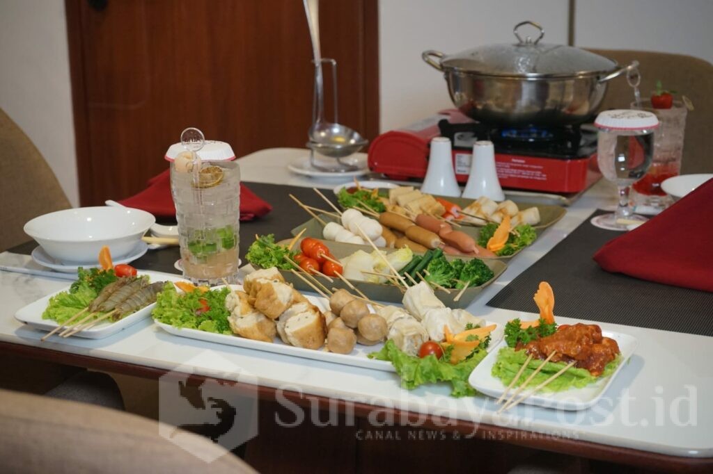 Salah satu menu yang dihadirkan adalah Nasi Timbel, hidangan klasik khas Sunda. (istimewa).
