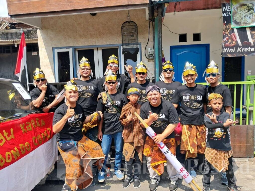 Tampilan peserta pawai dari RT 11