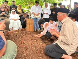 Prof. Muhadjir Effendy, Penasihat Khusus Presiden RI bidang Haji dan Ketua BPH UMM, mengenang sosok Arif Budimanta yang baru saja berpulang. (Sumber Humas UMM).