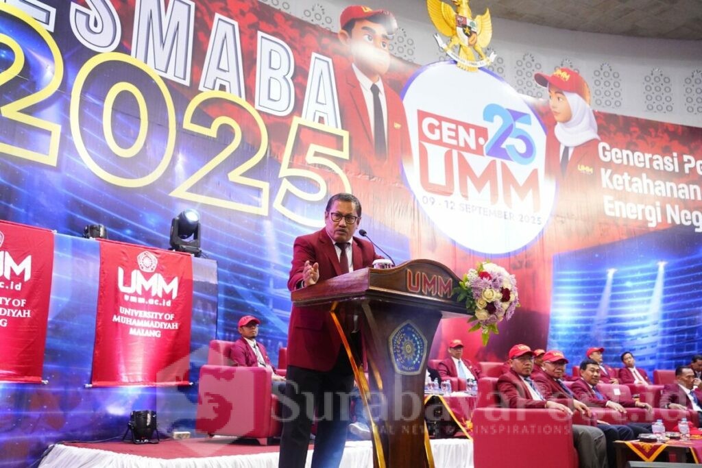 Rektor UMM, Prof.Dr. Nazaruddin, M.Si memberikan sambutan