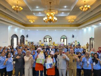 Ustadz Rokhmad, anggota DPRD Kota Malang, menjadi inspirasi bagi banyak buruh pabrik rokok di Malang dengan mempromosikan semangat wirausaha. (ist).