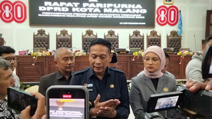 Wali Kota Malang, Wahyu Hidayat tanggapi keluhan layanan BPJS Kesehatan, Jumat (12/9/2025).