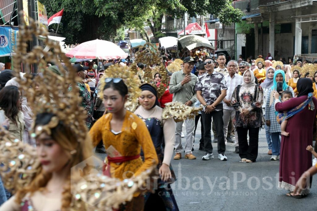 Pawai Budaya Nusantara. (Sumber Prokompim).
