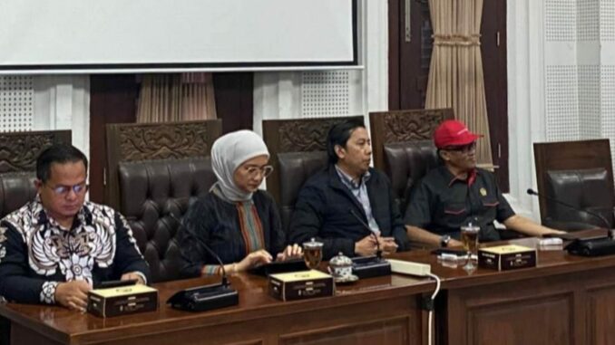 DPRD Kota Malang Dengar Aspirasi Sopir Angkot, Senin 15 September 2025 petang. (ist).