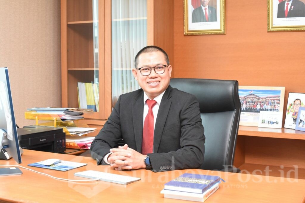 Staf Ahli Menteri bidang Manajemen Talenta Kemdikdasmen Dr. Mariman Darto, S.E., M.Si. (foto: Humas UMM).