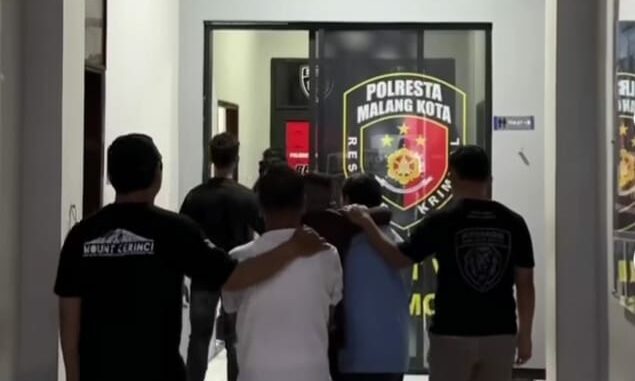 Satreskrim Polresta Malang Kota Bekuk Komplotan Perampok Nasabah Bank. (istimewa).