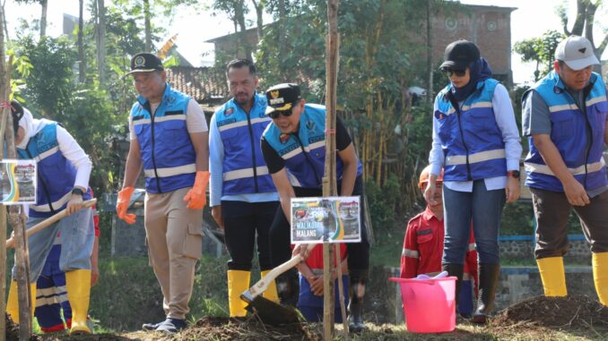 Peringati World Clean Up Day 2025; Walikota Wahyu Terus Perkuat Program Ngalam Rijik. (Sumber Prokompim).