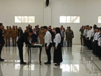 Wali Kota Malang Serahkan SK Pengangkatan 1.728 PPPK untuk Perkuat Pelayanan Publik, Selasa (30/9/2025).
