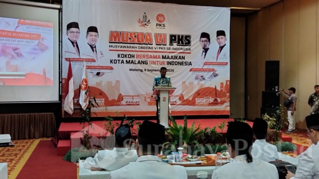 Wali Kota Malang, Wahyu Hidayat memberikan sambutan pada Musda VI PKS Kota Malang.