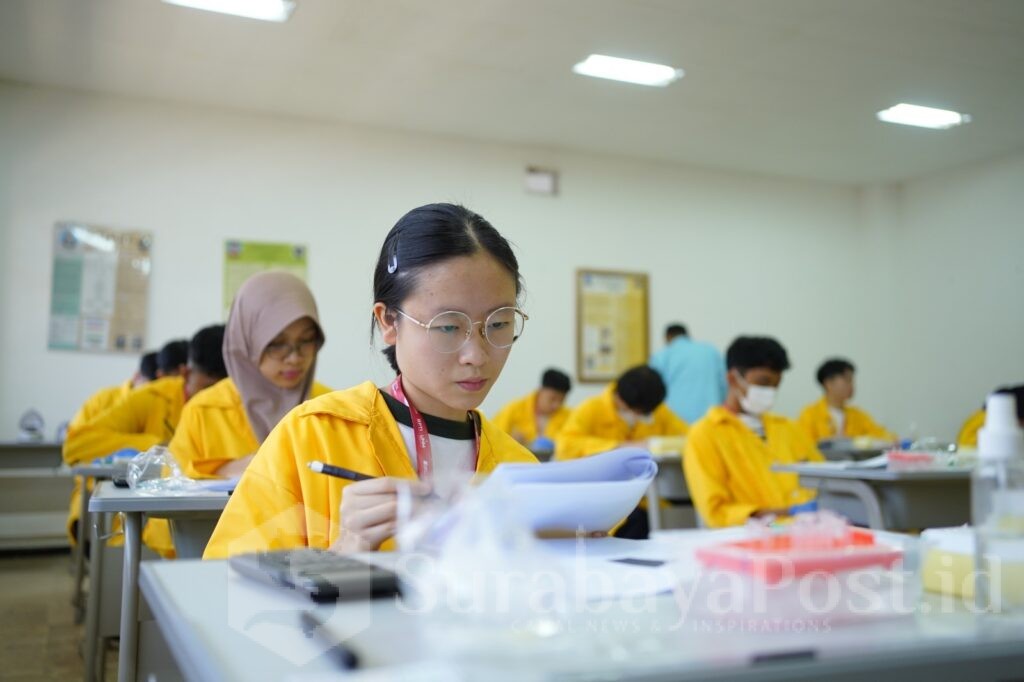 Ratusan Pelajar Terbaik Indonesia Adu Inovasi dan Logika di Olimpiade Sains Nasional 2025 di UMM