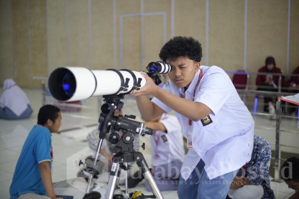 Ratusan Pelajar Terbaik Indonesia Adu Inovasi dan Logika di Olimpiade Sains Nasional 2025 di UMM