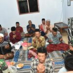 Satgas TMMD ke-126 Lebakharjo Kodim 0818/Malang-Batu menggelar kegiatan tahlilan rutin malam Jumat di Desa Lebakharjo pada Kamis (9/10/2025).