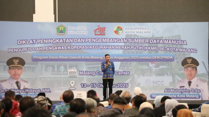 Genjot Koperasi Kelurahan Merah Putih, Walikota Wahyu Dorong Penguatan Kompetensi SDM, Senin 13 Oktober 2025. (Sumber Prokompim).