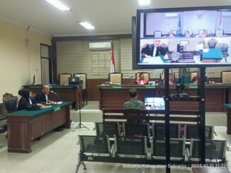 Sidang perdana kasus dugaan korupsi pemanfaatan aset Pemkot Malang dengan terdakwa Handoko digelar di Pengadilan Tipikor Sidoarjo, Selasa 21 Oktober 2025. (Foto: Kejari Kota Malang).