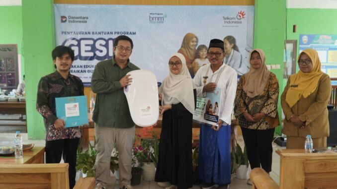 WhatsApp Image 2025-10-24 at 19.06.54 Cegah Stunting, PT Telkom dan BMM Luncurkan Program GESIT Untuk Warga Situbondo. (ist).