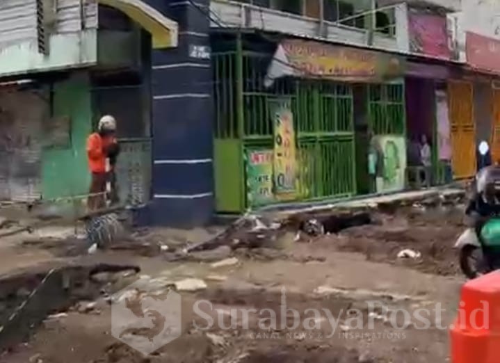 Proyek Drainase Suhat yang dikeluhkan warga