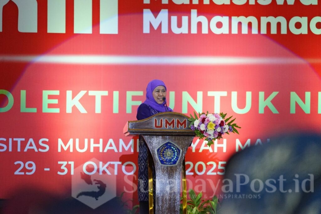 Gubernur Jatim, Khofifah Indar parawansa saat memberikan sambutan di acara Tanwir IMM di Dome UMM. (Sumber Humas UMM).