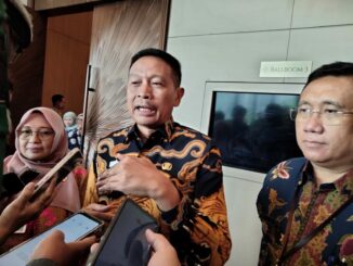 Wali Kota Malang, Wahyu Hidayat memberikan keterangan kepada wartawan usai membuka Musrembang Tanggung Jawab Sosial Perusahaan, Kamis 30 Oktober 2025.