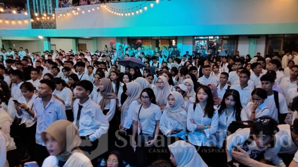 Ribuan Mahasiswa baru UiBU dalam SAMBA dengan konsep gembira