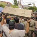 Griya Shanta Kembali Berontak: Warga Tolak Pembongkaran Tembok, Kamis (6/11/2025).