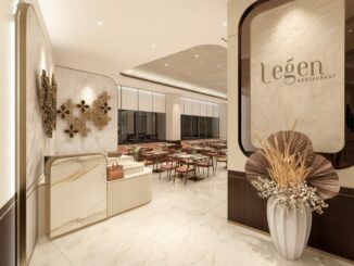 The Wait is Almost Over: Atria Hotel Malang Siap Sambut Era Baru “Consciously Javanese” MALANGKOTA (SurabayaPost.id) – Atria Hotel Malang siap menyambut era baru dengan konsep "Consciously Javanese" yang memadukan kemewahan modern dengan nilai-nilai budaya Jawa. Suara palu dan langkah para pekerja yang selama ini mengisi hari-hari di Atria Hotel Malang kini mulai berganti dengan suasana baru lebih tenang, lebih bersemangat, dan penuh harapan. Setelah melalui proses renovasi menyeluruh selama berbulan-bulan dan akan resmi dibuka pada 5 Desember 2025. Akan menjadi momen bersejarah ketika Atria Hotel Malang resmi memperkenalkan dirinya dalam Grand Opening “New Look” Atria Hotel Malang, sebuah perayaan transformasi menuju kemewahan modern yang berpadu harmonis dengan jiwa budaya Jawa. Transformasi ini bukan sekadar pembaruan tampilan, melainkan pembaruan makna. Setiap ruang kini berwajah baru lobi yang tampil lebih megah dengan sentuhan modern tropis, LEGÈN Restaurant yang kini berkarakter lebih hidup dan penuh cita rasa nusantara, hingga kamar-kamar Premier dan Suite yang menghadirkan keseimbangan antara kenyamanan dan kemewahan. Namun, di balik seluruh pembaruan itu, satu hal tidak berubah: nilai-nilai kehangatan, kesopanan, dan keramahan yang telah menjadi napas Atria sejak awal berdiri. Di sinilah makna tagline barunya menemukan bentuknya: “Consciously Javanese.” Sebuah filosofi yang menegaskan bahwa Atria tidak hanya tampil elegan secara visual, tetapi juga sadar akan akar budaya yang membentuk karakternya. General Manager Atria Hotel Malang, Ibnu Darmawan, mengatakan bahwa hotel ini ingin menjadi hotel yang tidak hanya indah dipandang, tapi juga bermakna dirasakan. "Kami ingin menghadirkan hotel yang menjadi kebanggaan Malang dan inspirasi bagi dunia perhotelan Indonesia," ujar Ibnu Darmawan, Senin (10/11/2025). Atria Hotel Malang telah melakukan renovasi pada beberapa fasilitas, termasuk lobi yang tampil lebih megah dengan sentuhan modern tropis, LEGÈN Restaurant yang kini berkarakter lebih hidup dan penuh cita rasa nusantara, serta kamar-kamar Premier dan Suite yang menghadirkan keseimbangan antara kenyamanan dan kemewahan. Nilai-nilai kehangatan, kesopanan, dan keramahan yang telah menjadi napas Atria sejak awal berdiri tetap dipertahankan. "Consciously Javanese" menjadi filosofi yang menegaskan bahwa Atria tidak hanya tampil elegan secara visual, tetapi juga sadar akan akar budaya yang membentuk karakternya. Menurutnya, setiap sentuhan dalam proses renovasi ini lahir dari dedikasi dan kebanggaan. Para desainer, arsitek, dan tim manajemen bekerja dengan satu visi: menghadirkan hotel yang menjadi kebanggaan Malang dan inspirasi bagi dunia perhotelan Indonesia. Dan menjelang hari peresmiannya, antusiasme mulai terasa di setiap sudut. Dari gemerlap lampu yang mulai dinyalakan di lobi, hingga senyum para staf yang sudah tidak sabar menyambut tamu dengan wajah baru yang penuh energi positif. Untuk pertanyaan lebih lanjut, silakan hubungi WhatsApp di +62812-2016-0855, atau kunjungi Instagram @atriamalang dan parador-hotels.com. (**).