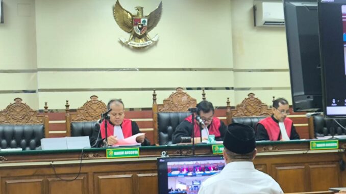 Dua Terdakwa Kasus Dugaan Korupsi Pengadaan Tanah di Polinema Jalani Sidang Perdana di Pengadilan Tipikor, Sidoarjo, Kamis 13 November 2025. (Foto Kejari).