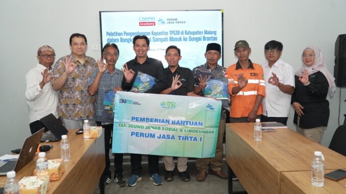 PJT I dan CSEAS Perkuat Mitigasi Sampah Sungai Brantas. (Foto: Humas PJT I).