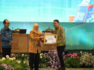 Wali Kota Malang Sabet 3 Penghargaan dari Gubernur Jatim, Bukti Transformasi Digital Berhasil, Selasa 25 November 2025. (Sumber Prokompim).