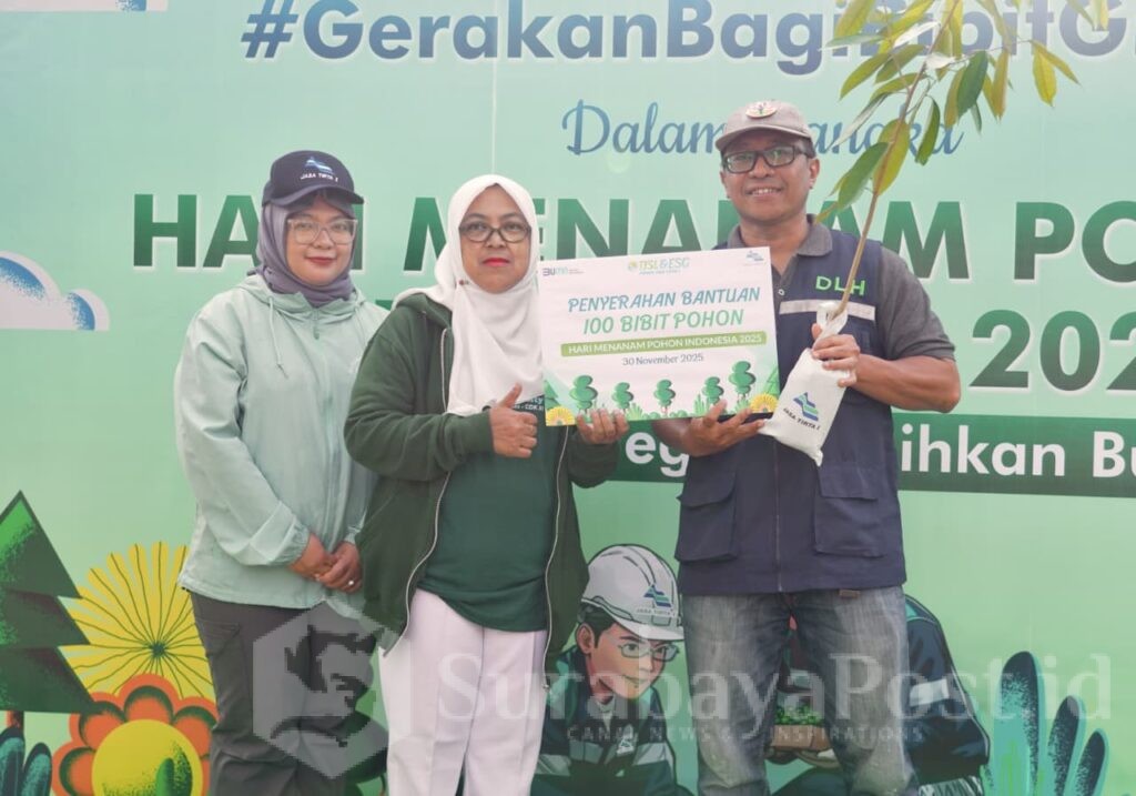 PJT I Bagikan 550 Bibit Pohon di CFD Ijen Malang, Ajak Masyarakat Hijaukan Negeri