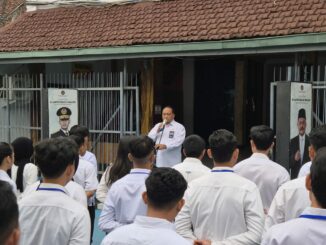 Kalapas Kelas 1 Malang Tekankan Komitmen WBK WBBM dalam Apel Bersama Peserta Magang. (Foto: L'SIMA).