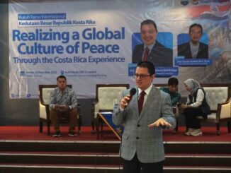 Kuliah Tamu FISIP UMM Bersama Kedubes Kosta Rika: Kaji Perdamaian Global. (Sumber Humas UMM).