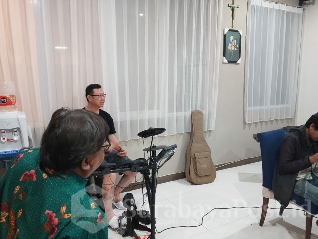 D'Katiga Band: Tonggak Baru Budaya Kalimantan di Jawa Timur