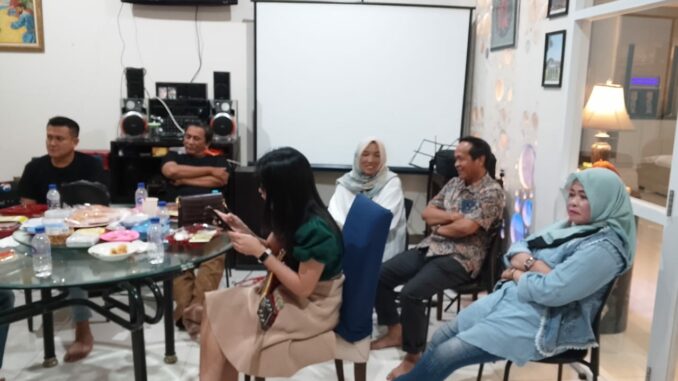 D'Katiga Band: Tonggak Baru Budaya Kalimantan di Jawa Timur