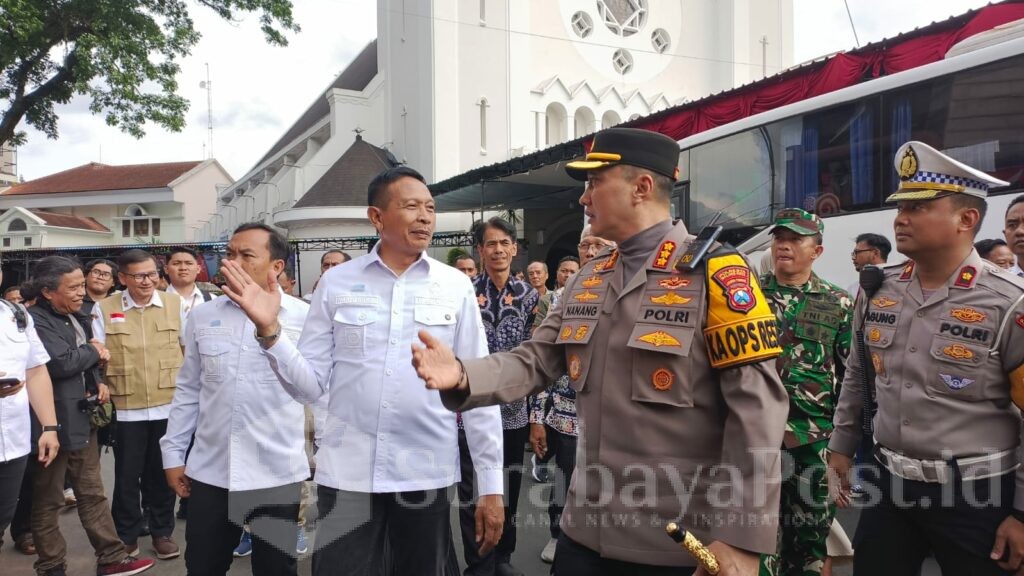 Wali Kota Malang Tinjau Kesiapan Pos Pelayanan Natal dan Tahun Baru 2025, Pastikan Aman dan Nyaman