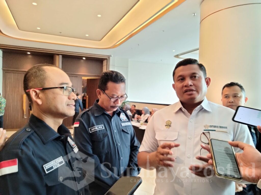 Dirjen Tata Kelola dan Pengendalian Risiko Kementerian PKP, Brigjen Pol Dr Aziz Andriansyah (kanan) saat ditemui awak media.