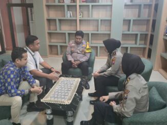 Kapolresta Malang Kota Hadirkan Program "Polisi Penolongku" untuk Keluarga Korban Kanjuruhan. (istimewa).