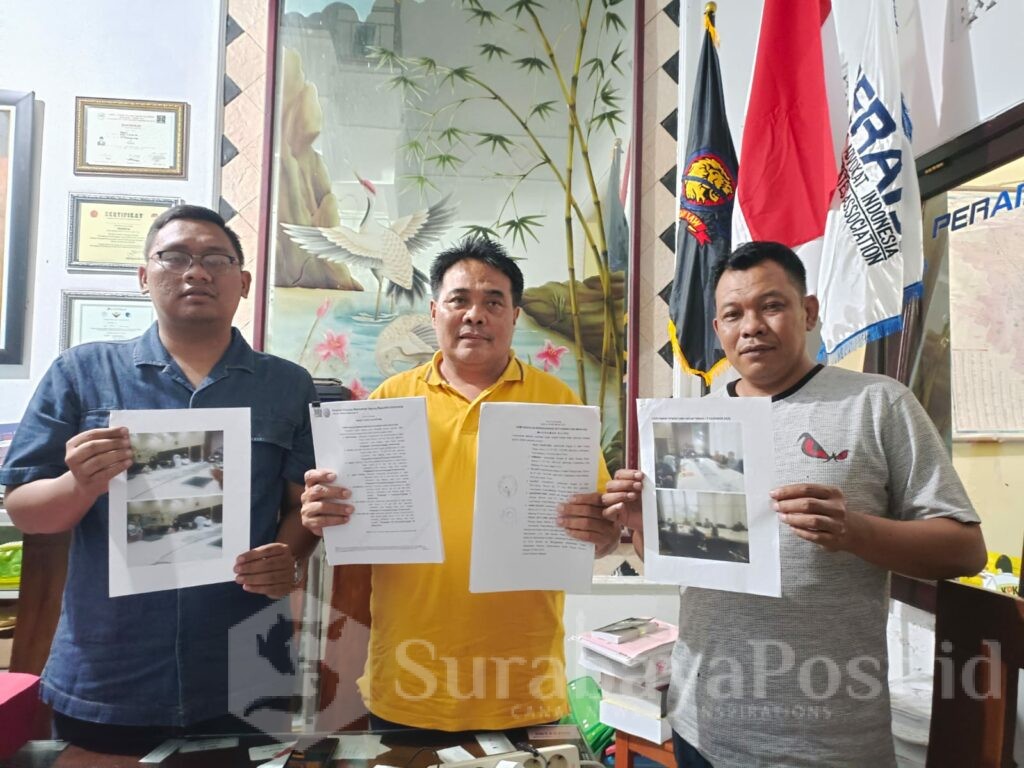 Advokat dari Law Firm Edan Law, Sumardhan, SH, MH bersama tim