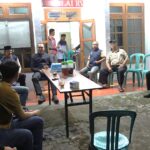Kapolresta Malang Kota, Kombes Pol Putu Kholis Aryana, sambang kamtibmas di Balai RW 05, Jl Cendrawasih, Kelurahan Sukun, Kecamatan Sukun, Jumat malam (30/1/2026).